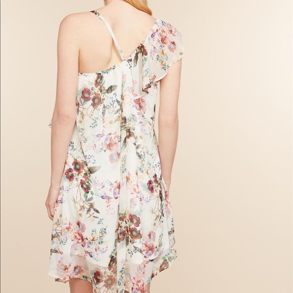 Jessica Simpson Maternity dress 🎊 Sale 🎊 - Picture 3 of 6